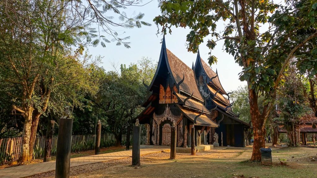 BigMangoLife - Chiang Rai Baan Dam